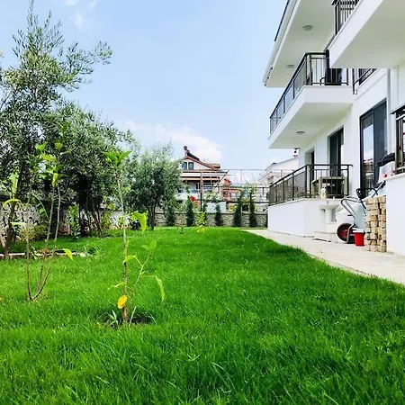 1 Bedroom Cozy House In Apartment *